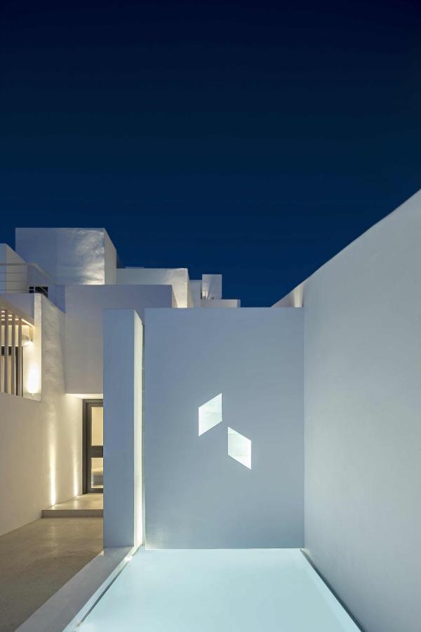 Cubic Mykonos Seafront Design Suites Ornos  Exterior photo